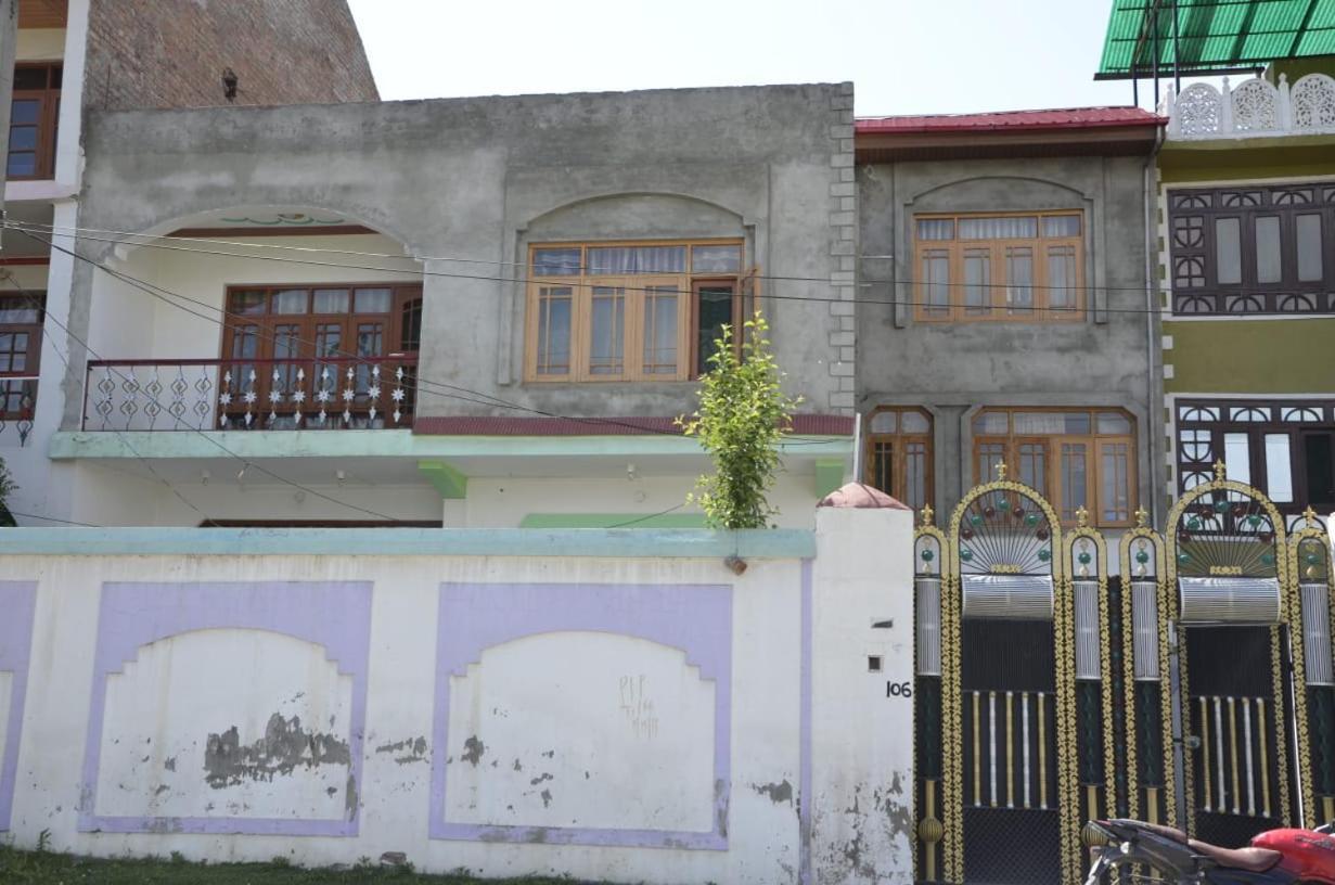 Mir Manzil Bed and Breakfast Srīnagar Buitenkant foto