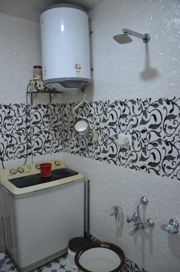 Mir Manzil Bed and Breakfast Srīnagar Buitenkant foto