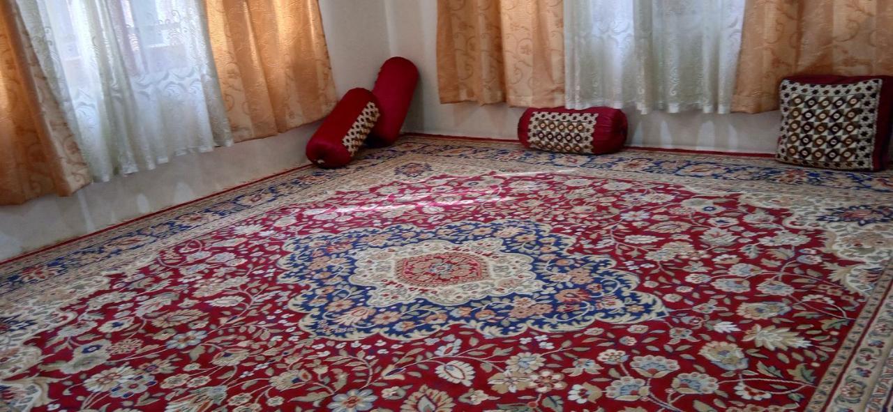 Mir Manzil Bed and Breakfast Srīnagar Buitenkant foto
